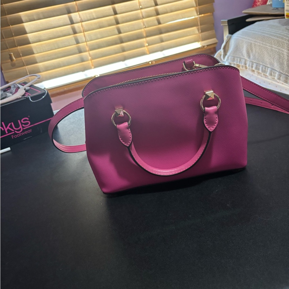 Michael Kors Pink Satchel with Gold Hardware - Picture 4 of 7
